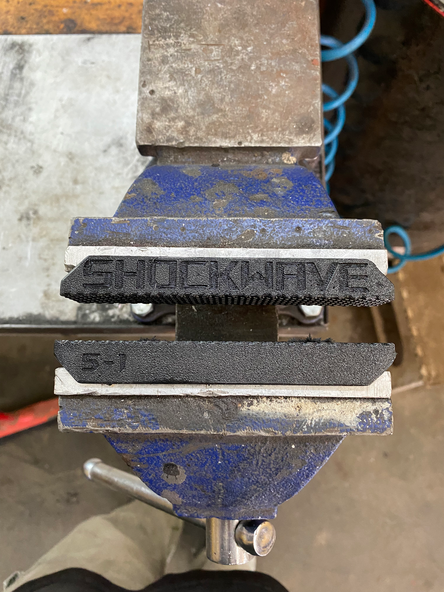 Home mechanic Cheap quality tools tested in Quebec for mountain bike suspension made by shockwave parts. Shockwave 3D printed tools.