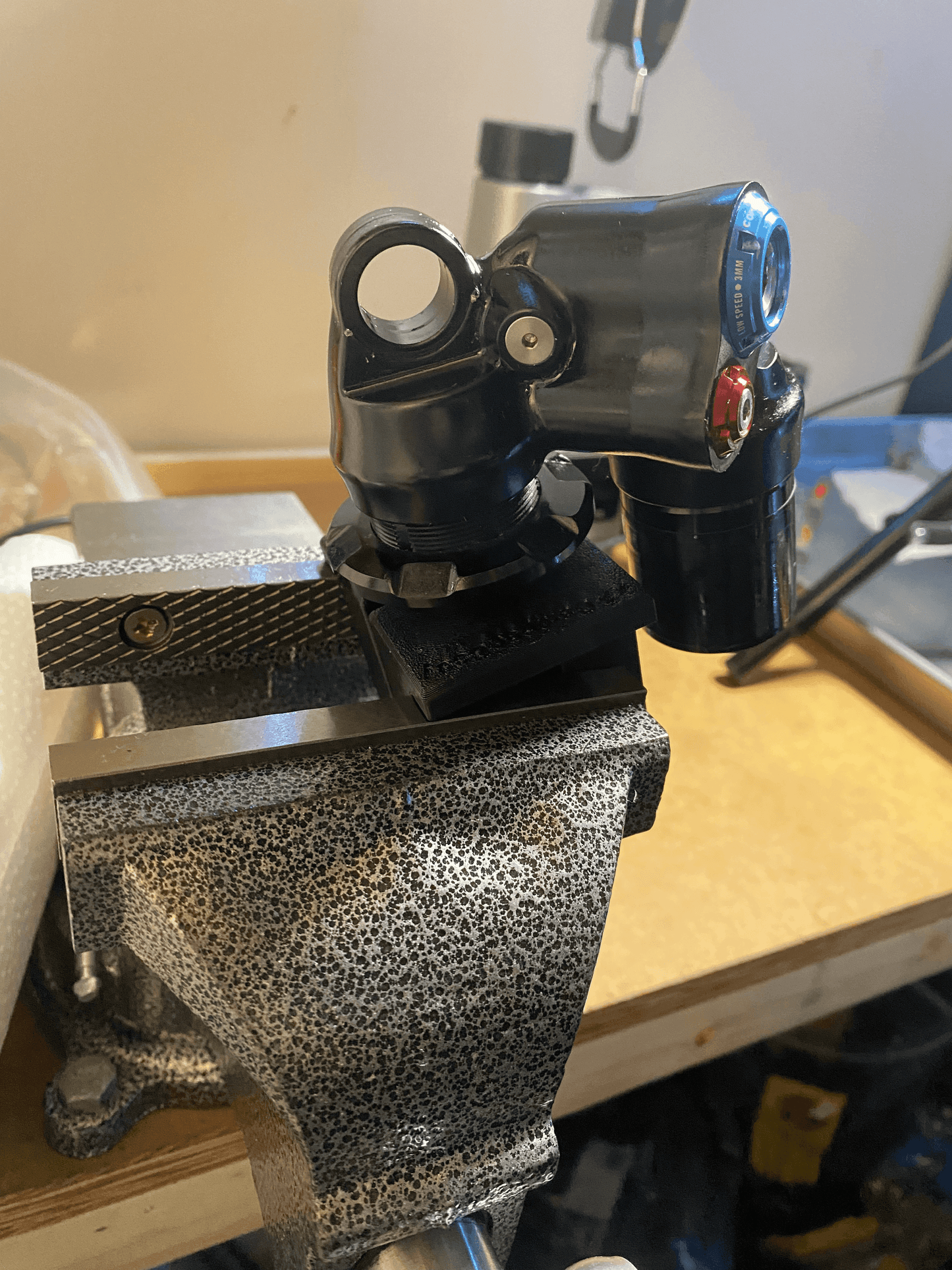 Fox DHX2 / Float X2 Damper Body Shaft Clamp (2021–2025) - Shockwave Parts