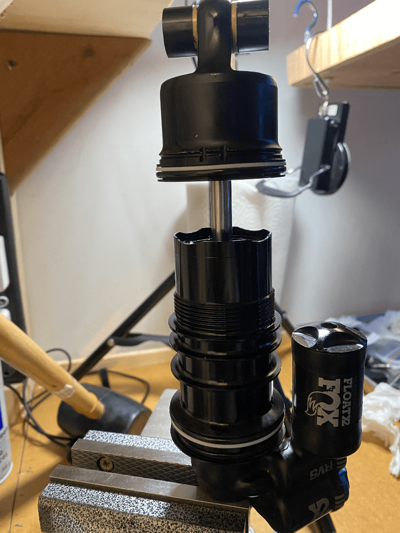 Float X2 Inner Air Can Clamp (2016–2025) - Shockwave Parts