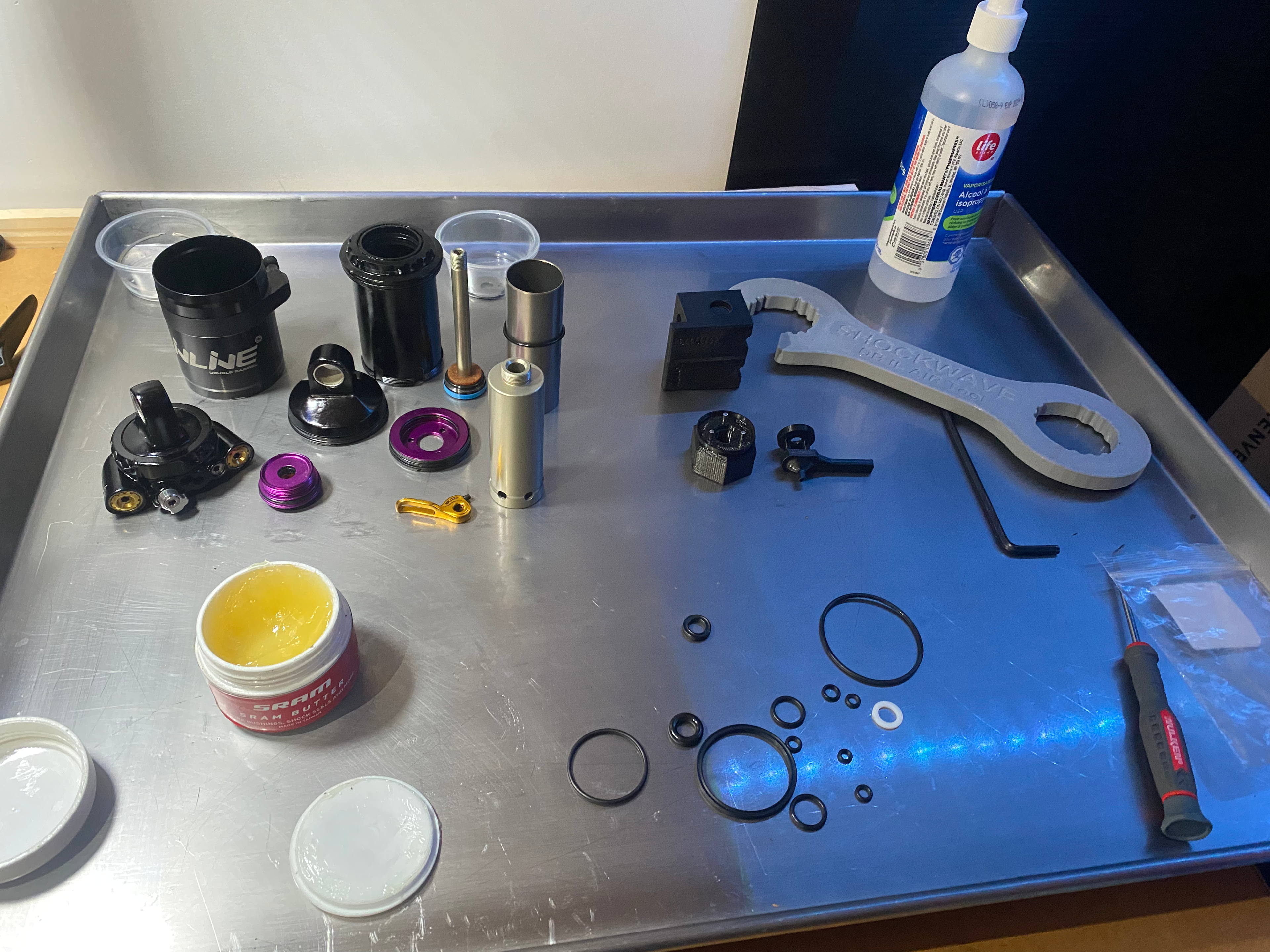 Home mechanic Cheap quality tools tested in Quebec for mountain bike suspension made by shockwave parts. Shockwave 3D printed tools.