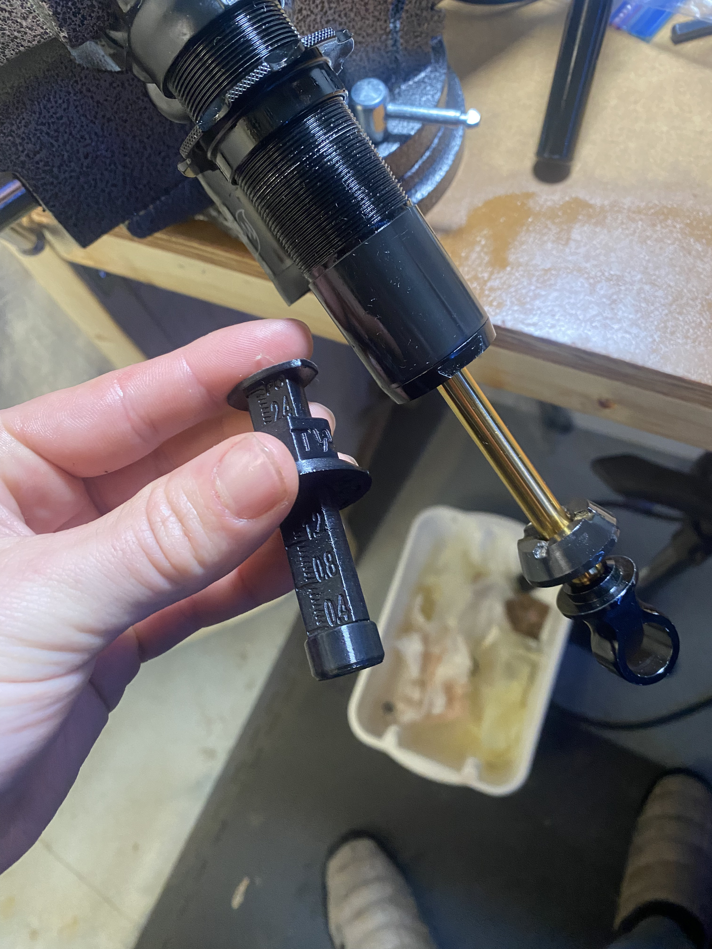 Home mechanic Cheap quality tools tested in Quebec for mountain bike suspension made by shockwave parts. Shockwave 3D printed tools.