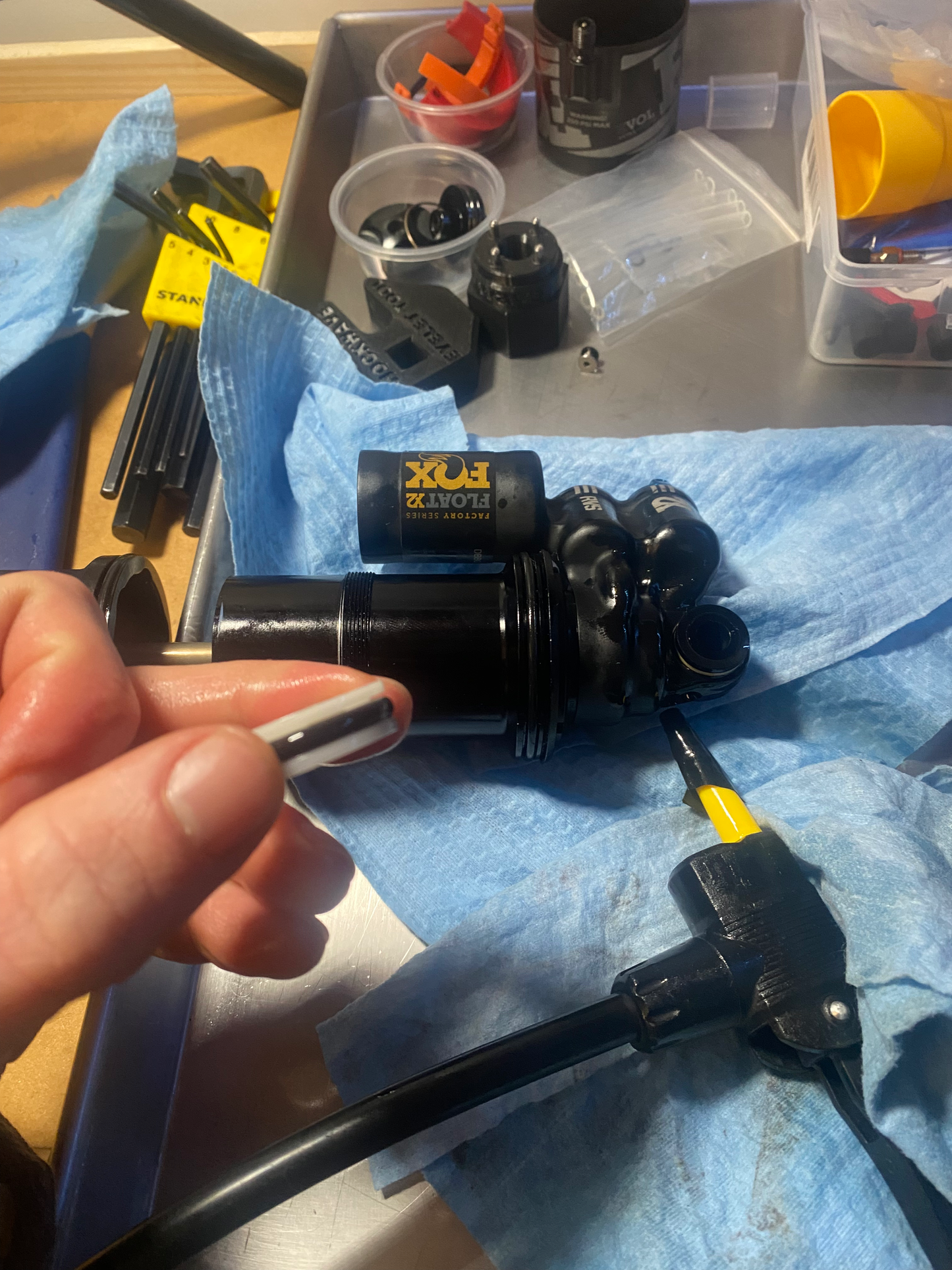 Home mechanic Cheap quality tools tested in Quebec for mountain bike suspension made by shockwave parts. Shockwave 3D printed tools.