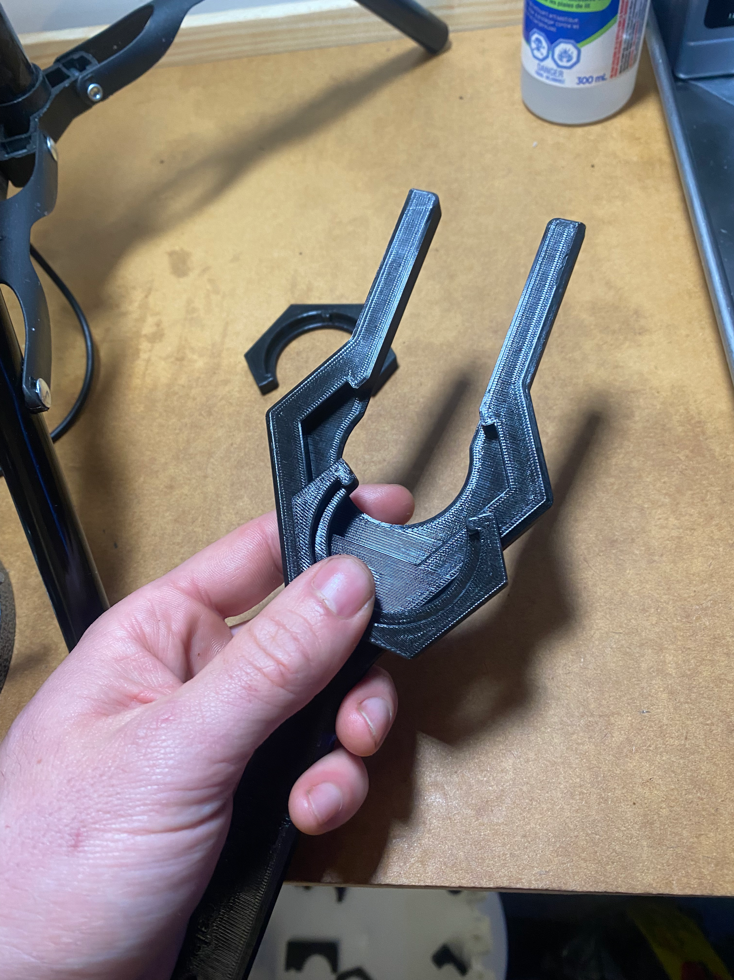 Home mechanic Cheap quality tools tested in Quebec for mountain bike suspension made by shockwave parts. Shockwave 3D printed tools.