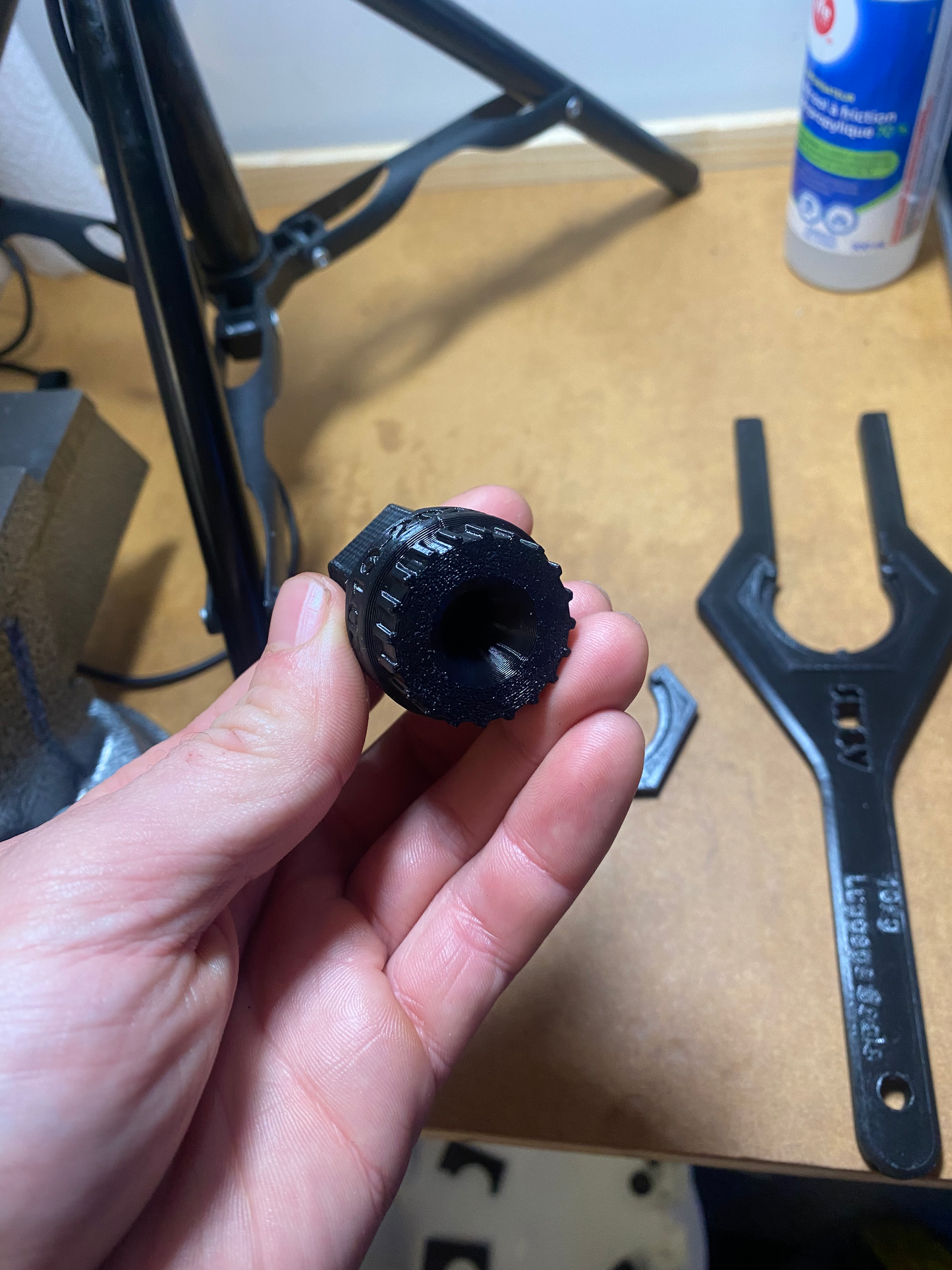 Home mechanic Cheap quality tools tested in Quebec for mountain bike suspension made by shockwave parts. Shockwave 3D printed tools.