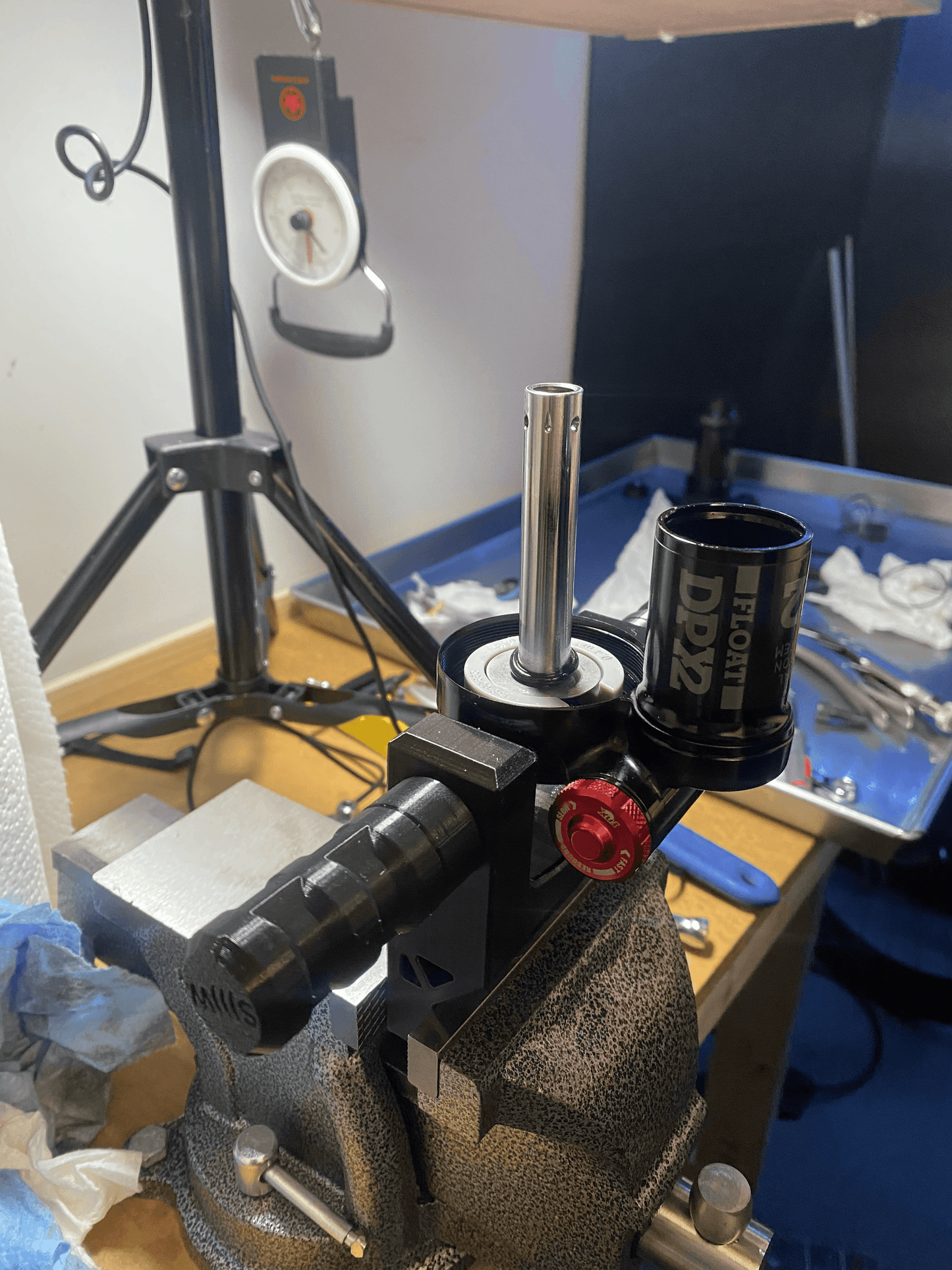 Trunnion Mount Shock Holder & Torque Tool - Shockwave Parts