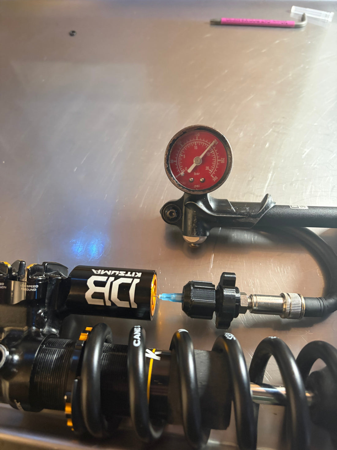 How to Pressurize or Depressurize a Damper Using a Needle Fill Tool