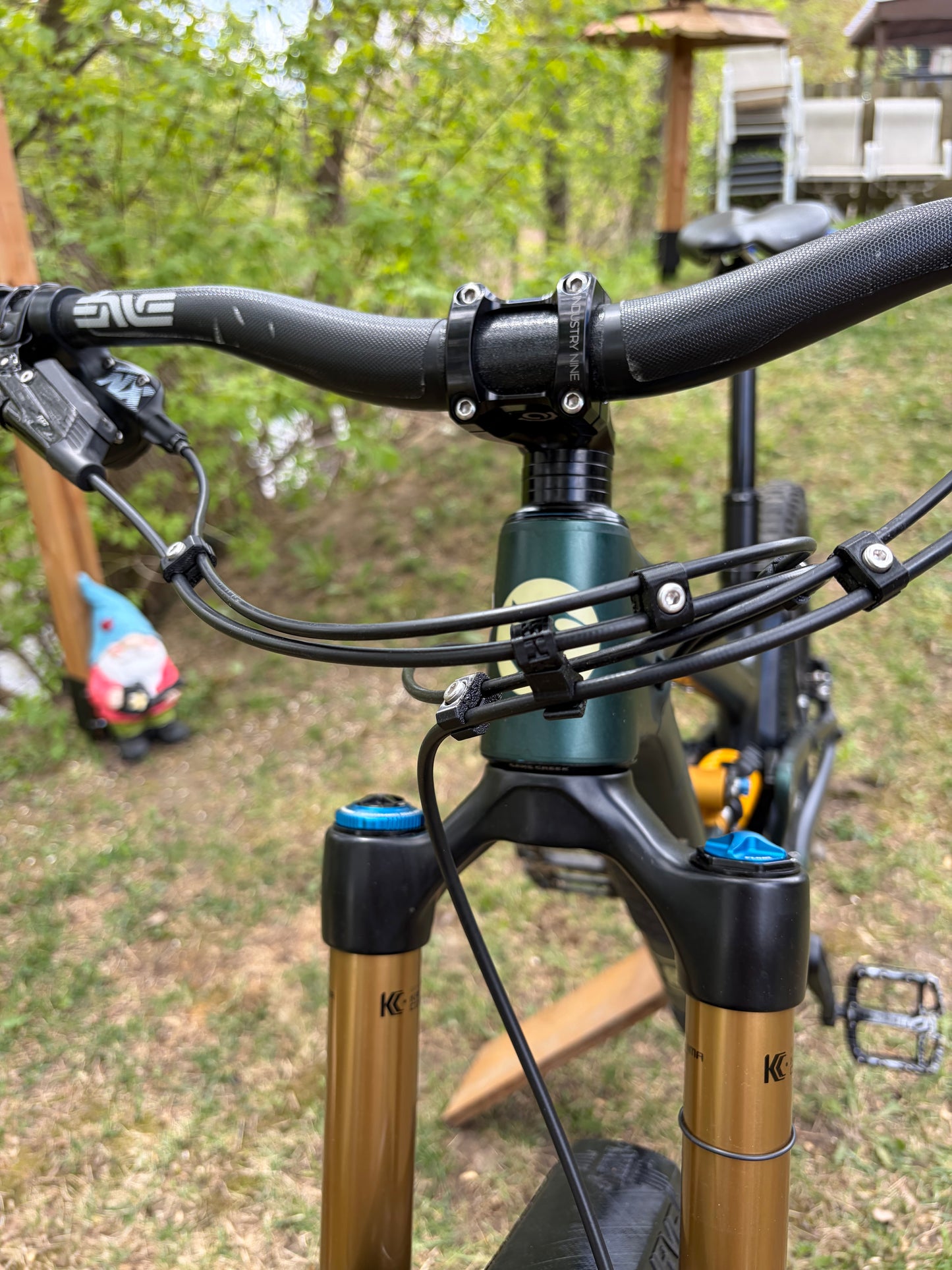 Shockwave Line Guides | Cockpit Hose Clamps
