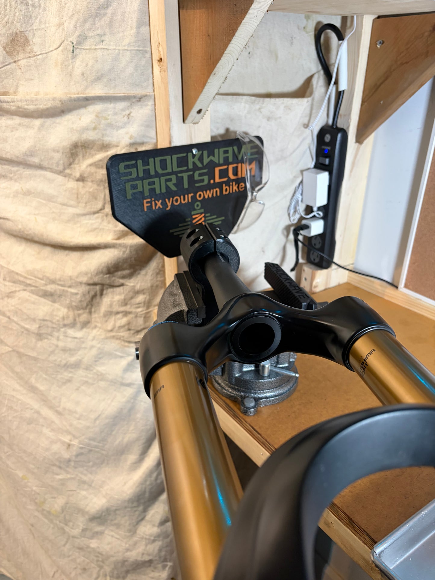 SteerStation™ | Fork Steer Tube Offset Clamp