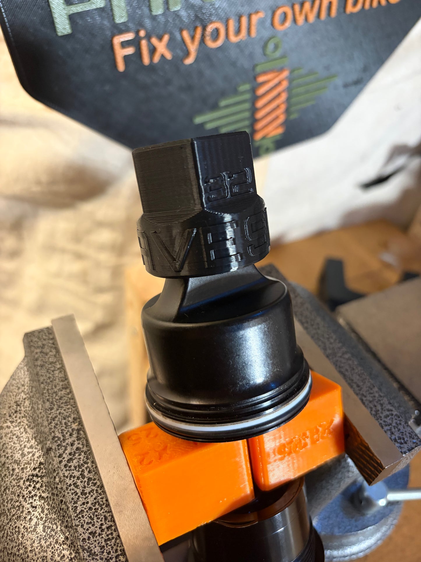 Shock Eyelet Drive Adapter | 32mm Socket