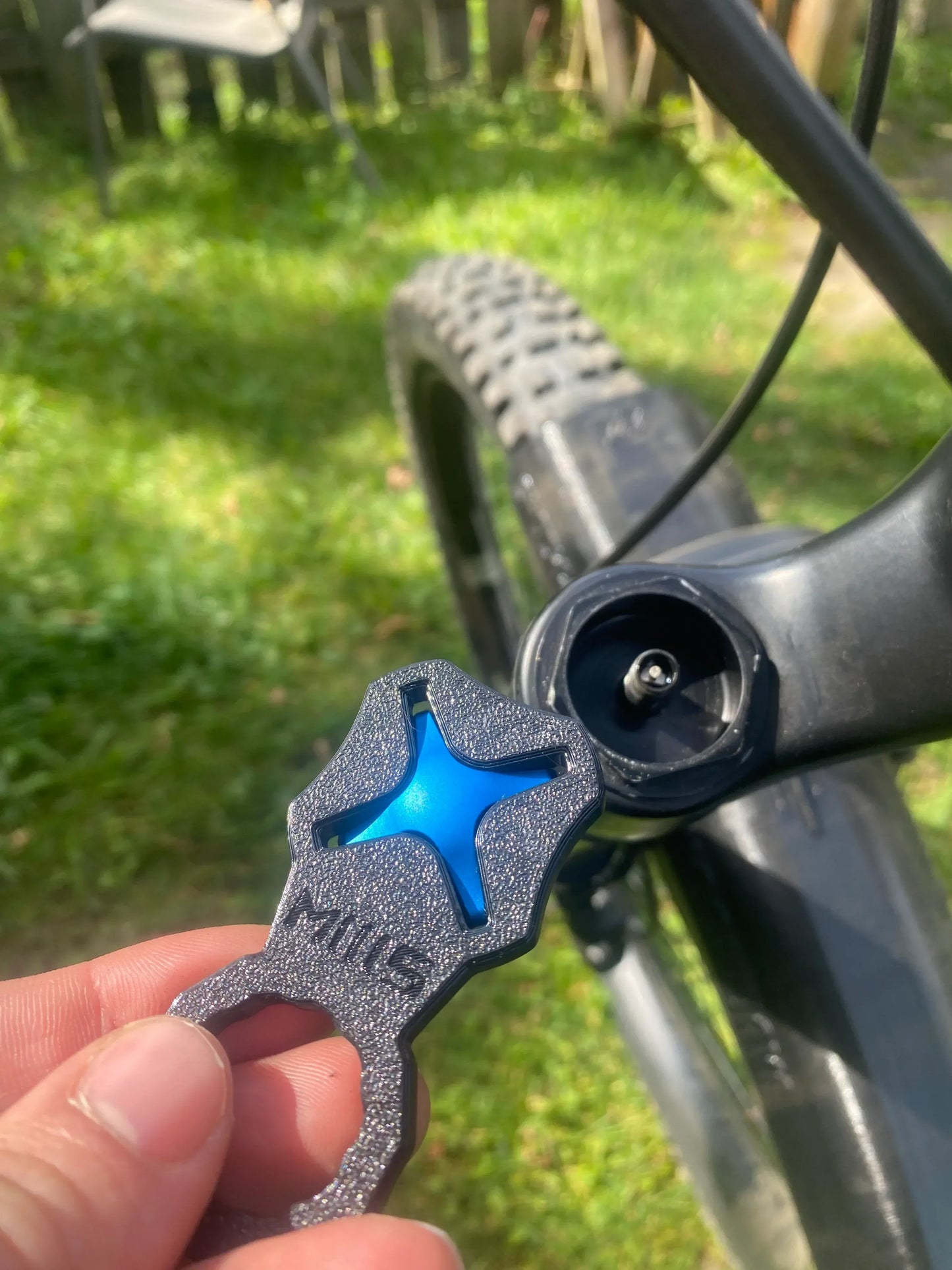 Fox Fork 2in1 Air Caps Tool - Shockwave Parts