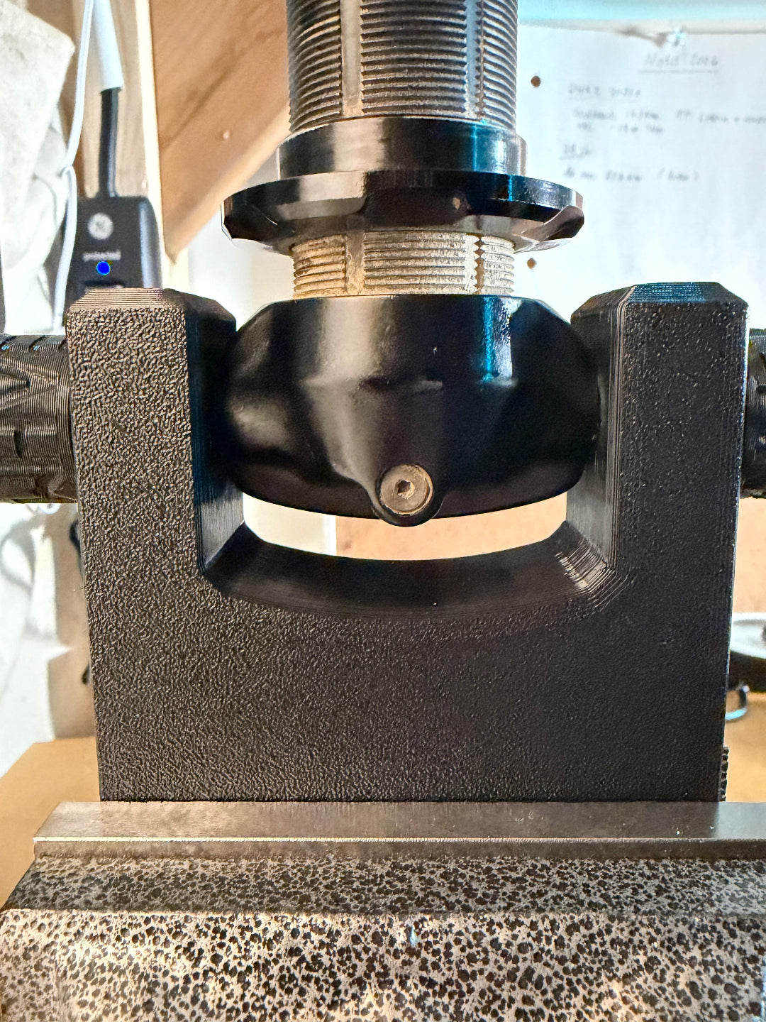 Trunnion Mount Shock Holder & Torque Tool V2