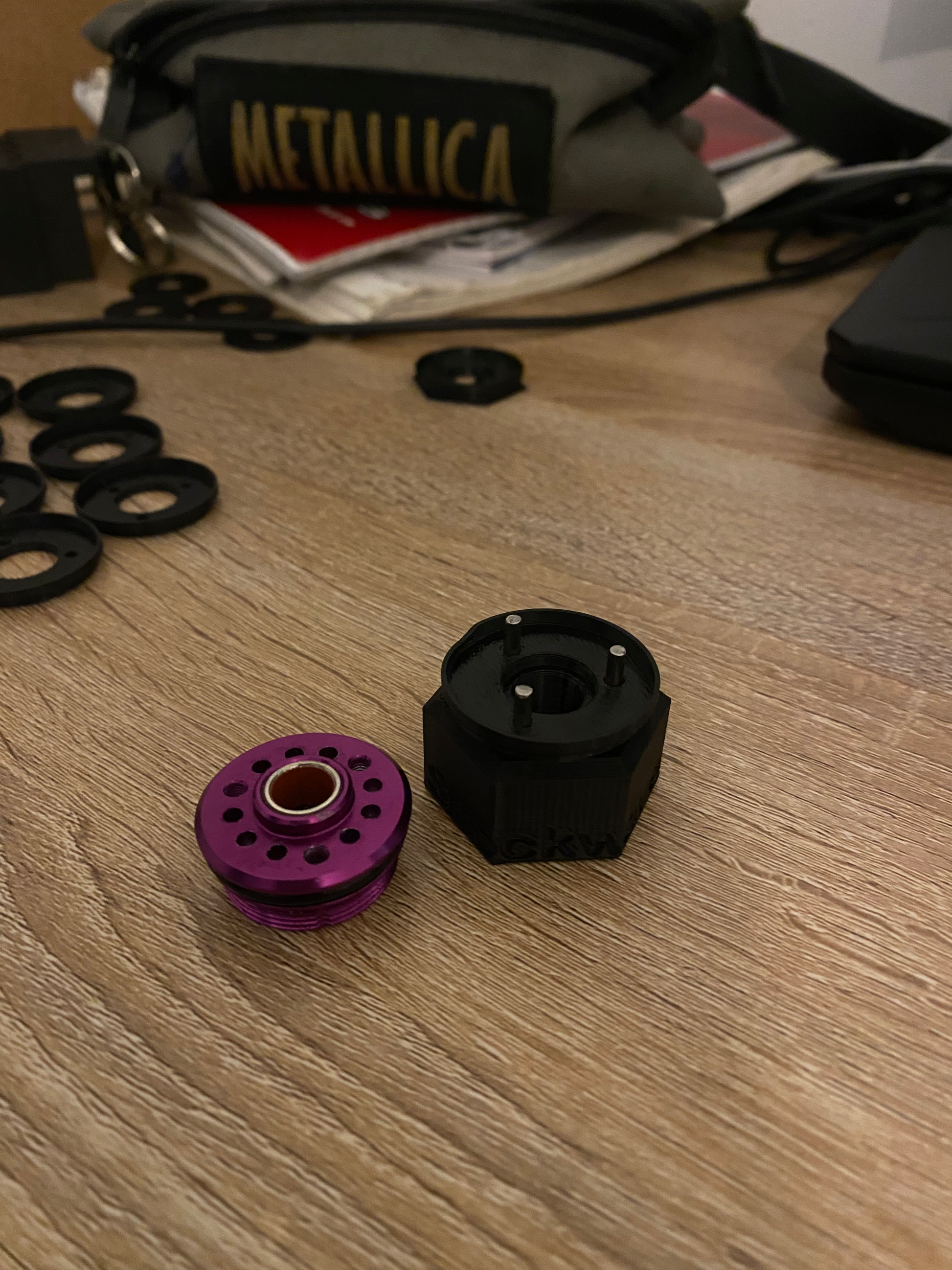 Home mechanic Cheap quality tools tested in Quebec for mountain bike suspension made by shockwave parts. Shockwave 3D printed tools.
