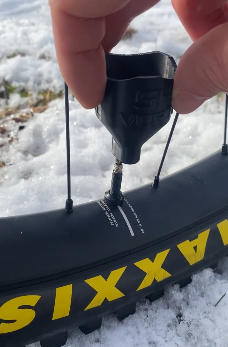 Sealant Funnel Core+ | Integrated Valve Core tool