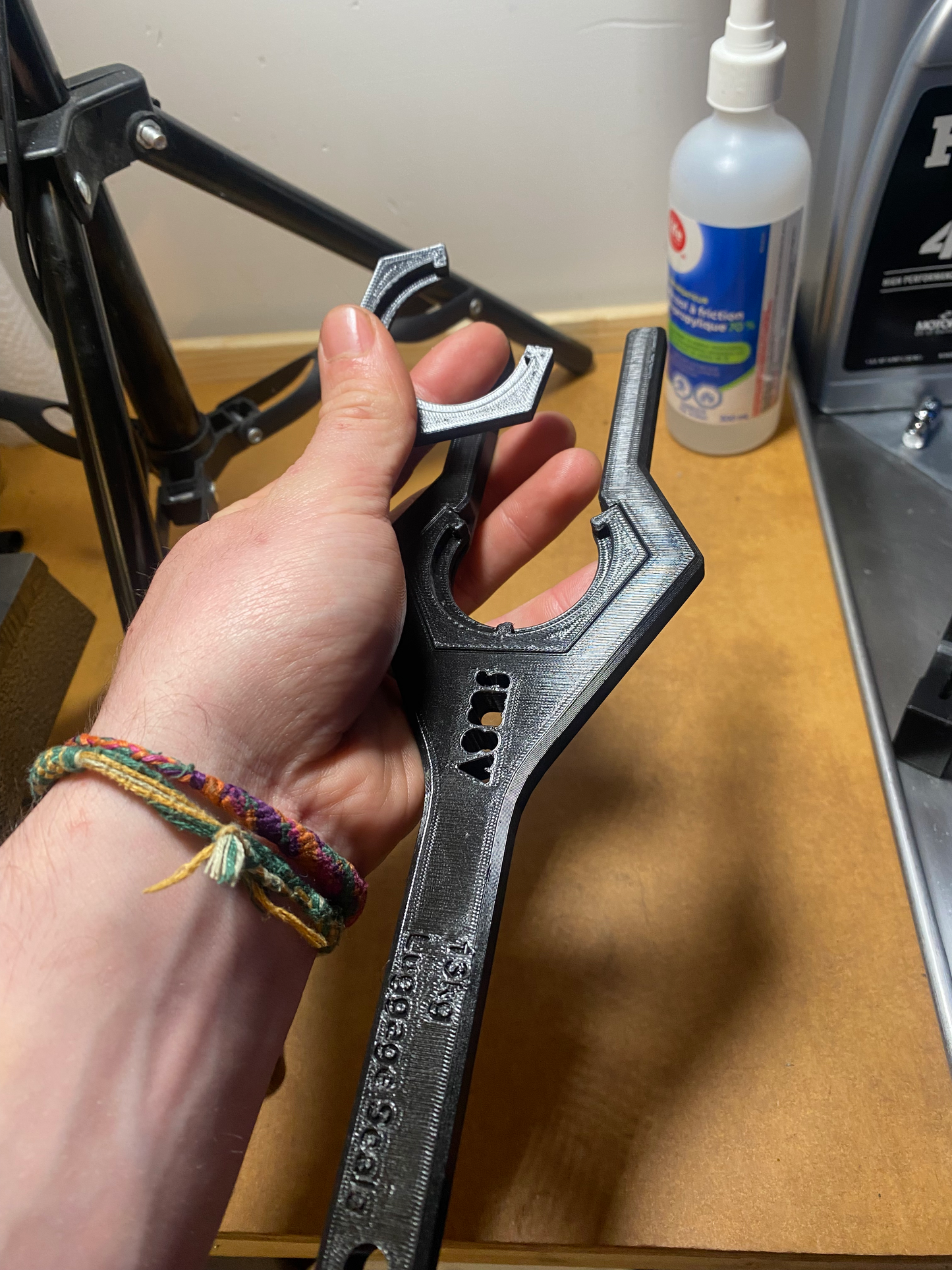 Home mechanic Cheap quality tools tested in Quebec for mountain bike suspension made by shockwave parts. Shockwave 3D printed tools.