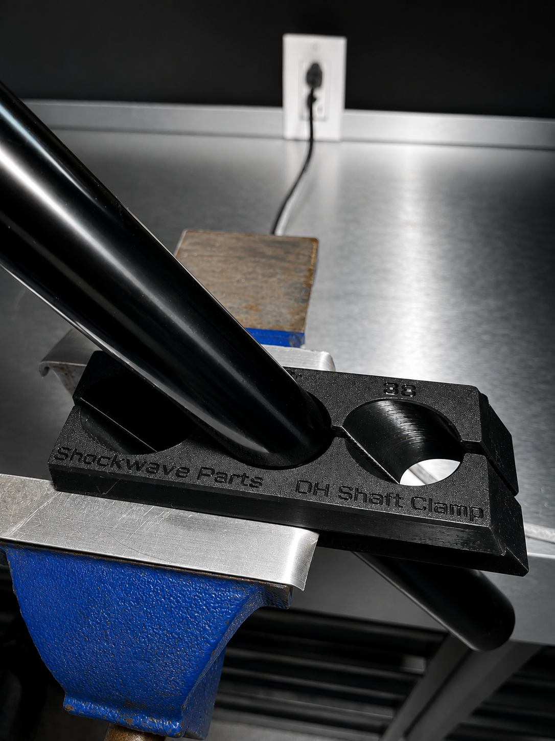 StanchionStation | Angled Shaft Clamp for Fork Stanchions